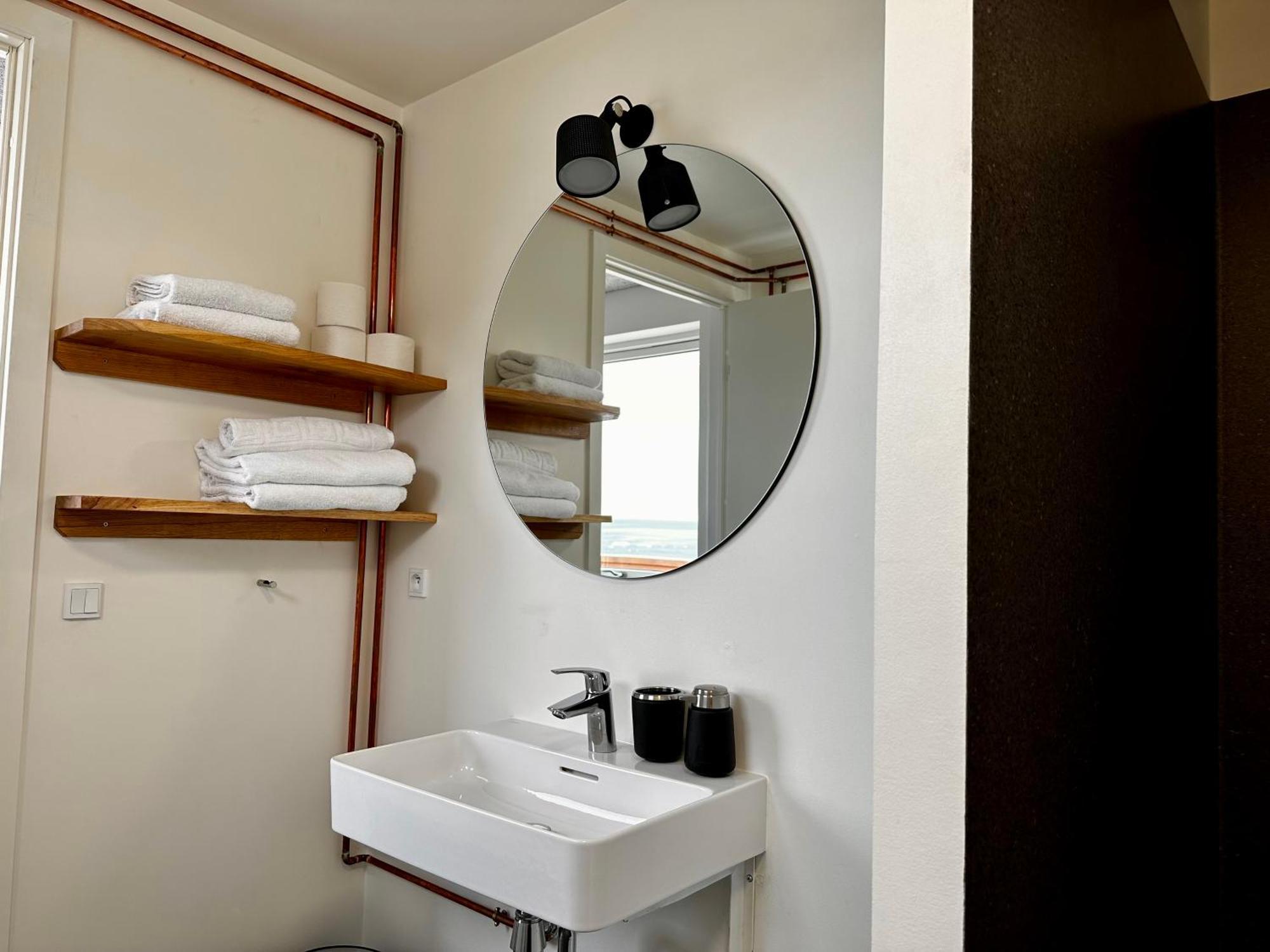 Qeqertarsuaq Hotel Disko Island מראה חיצוני תמונה